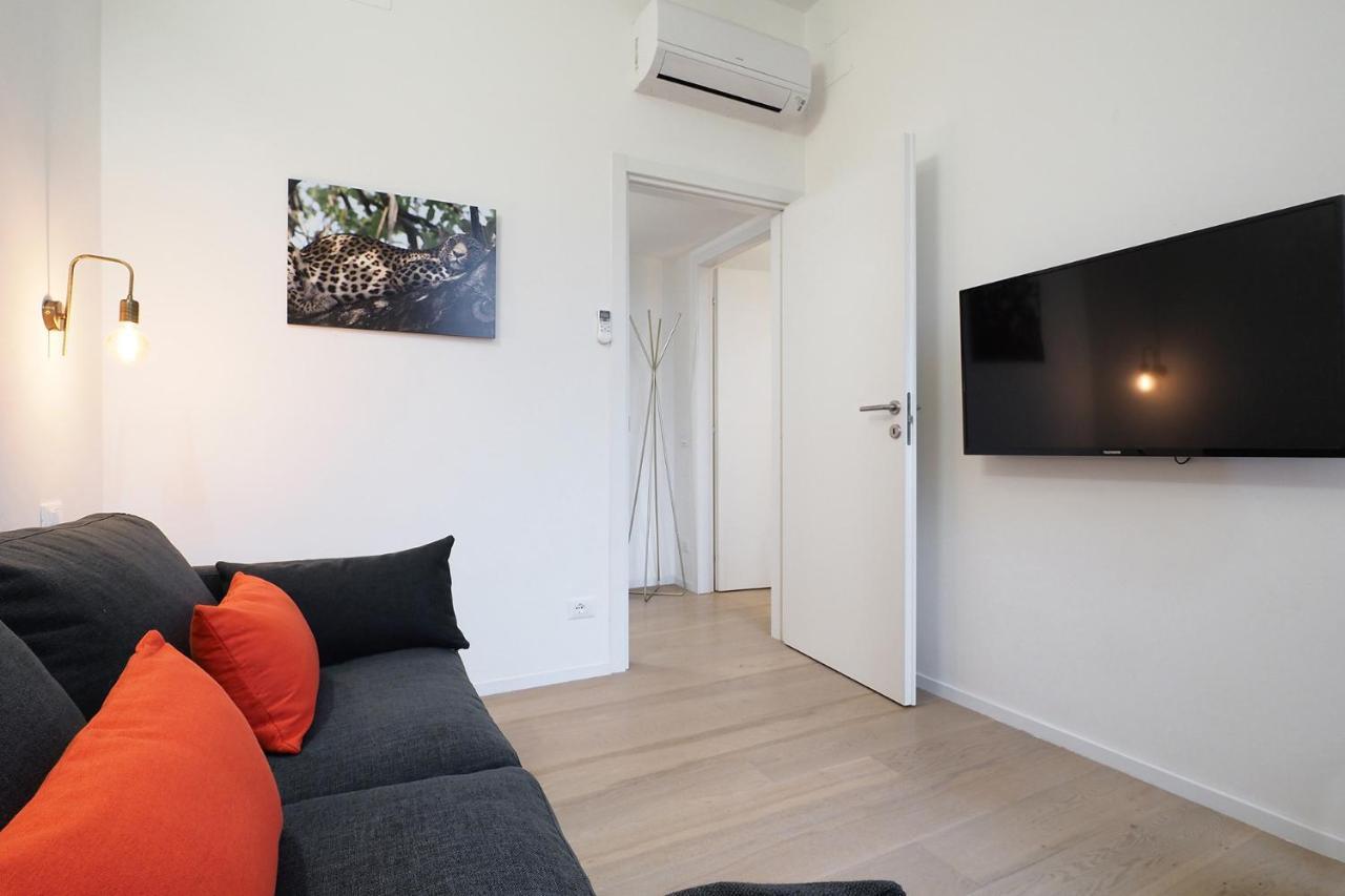 Contempora Apartments - Turati 3 One Bedroom Apartment Milan Bagian luar foto