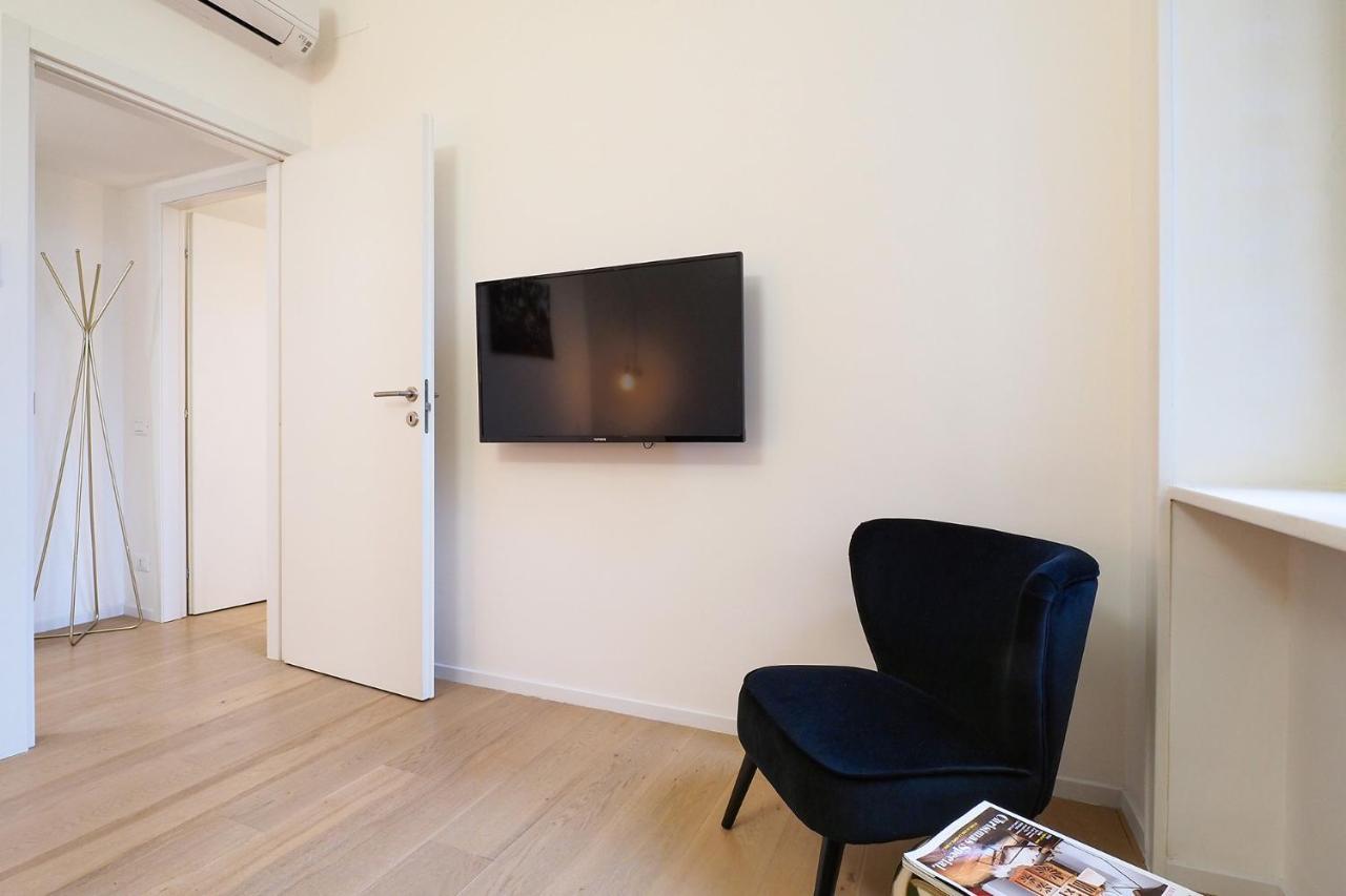 Contempora Apartments - Turati 3 One Bedroom Apartment Milan Bagian luar foto